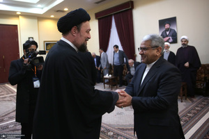 حاشیه تجدیدمیثاق رئیس جمهور و اعضای دولت با آرمان‌های بنیانگذار جمهوری اسلامی ایران