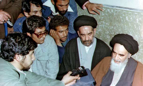 دیدگاه امام خمینی نسبت به خبر و خبررسانی رسانه های جمعی