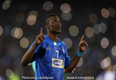 مصدومان استقلال روی نیمکت آبی پوشان