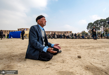 تجمع مردم اصفهان برای اعتراض خشکی زاینده‌رود + فیلم