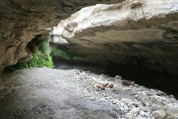 غار خزگه، زیبایی مدفون تاش در دامن کبیرکوه