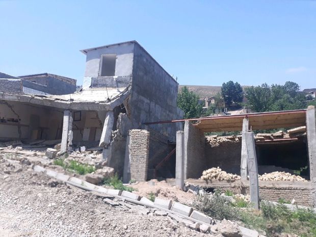 ساخت واحدهای مسکونی روستای حسین‌آباد کالپوش آغاز شد