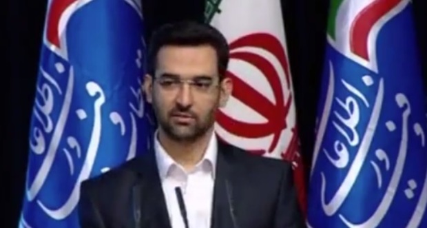 آذری جهرمی: سرویس مشابه تلگرام نداریم 
