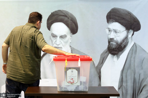 مرحله دوم انتخابات ریاست جمهوری چهاردهم در حسینیه جماران - 7