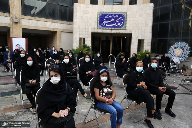 مراسم بزرگداشت زنده‌یاد مهشاد کریمی خبرنگار فقید محیط زیست