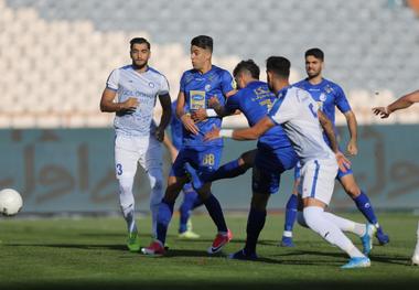 هافبک استقلال: داور پنالتی ما را نگرفت
