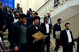 نشست صمیمی یاران وفادار امام خمینی (س)