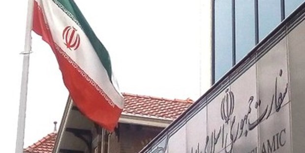 ادعای رسانه هلندی: حمله به سفارت ایران در لاهه + فیلم