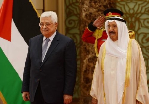 محمود عباس به دیدار امیر کویت رفت