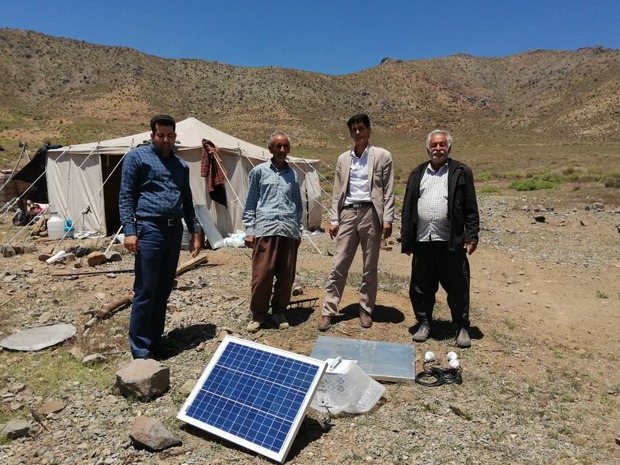 150 پنل خورشیدی به زلزله زدگان اندیکا اهدا شد