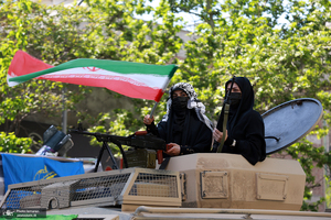 راهپیمایی دختران «جان‌فدای ایران»- ۲