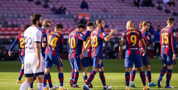 نوار پیروزی‌های بارسلونا قطع شد