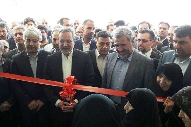 وزیر آموزش وپرورش مرکز بنت الهدی را در ایوانکی افتتاح کرد