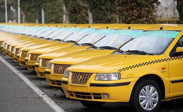 رانندگان تاکسی بی سیم دزفول خواستار حل مشکلات صنفی خود شدند