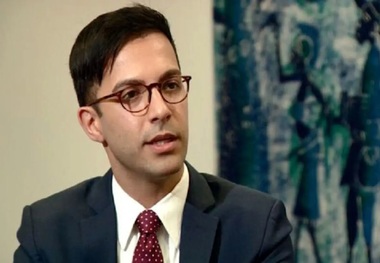 علی واعظ، مدیر بخش ایران در گروه بین‌المللی بحران: آمریکا نمی‌خواهد وارد یک جنگ پرهزینه و طولانی با ایران شود/ ایران در موضوع موشکی امتیاز نمی‌دهد/ هدف لاریجانی از سفر به عمان و قطر اطلاع به طرف آمریکایی برای ادامه مذاکرات بود