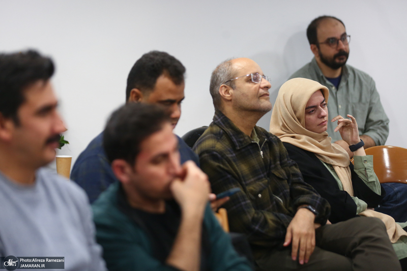 مراسم رونمایی کتاب مهندسی اجماع ؛ فهم پروپاگاندا در عصر رسانه های اجتماعی