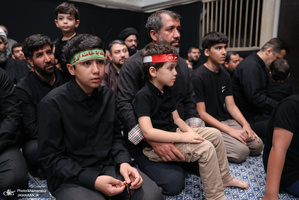آخرین شب مراسم عزاداری حضرت اباعبدالله الحسین (ع) در حسینیه امام خمینی