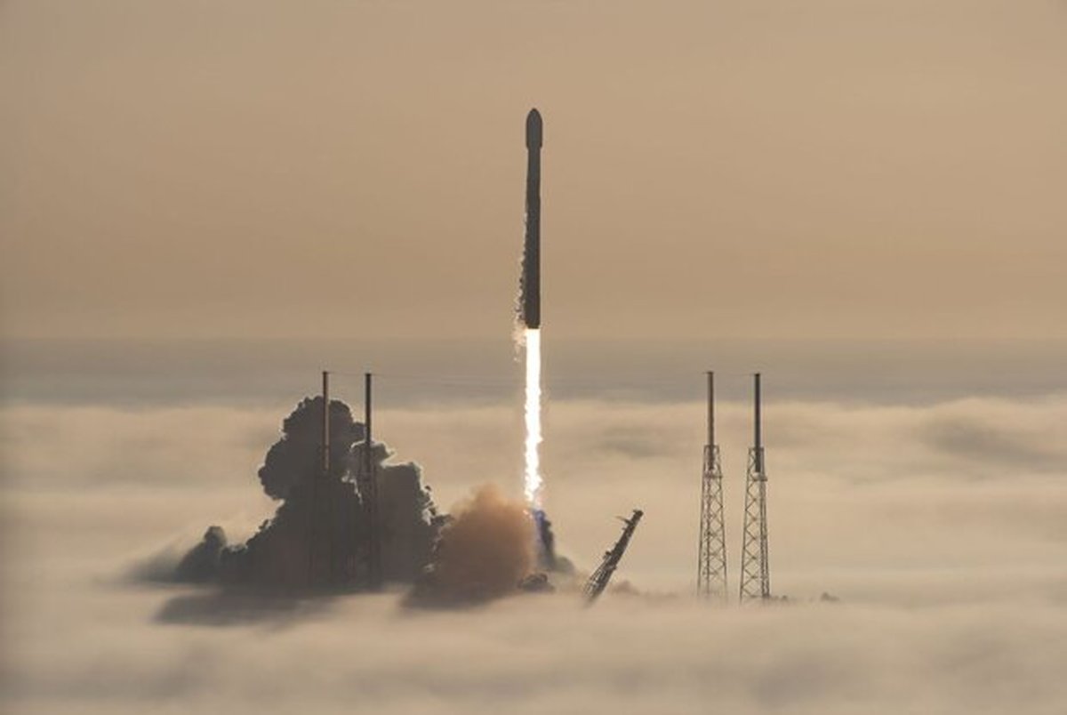 اسپیس ایکس ۵۳ ماهواره جدید اینترنتی را به فضا پرتاب کرد