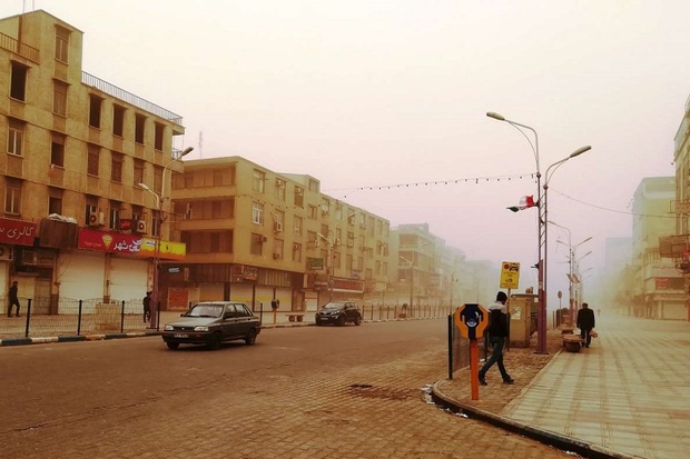 گرد و غبار محلی خوزستان را فرا می گیرد