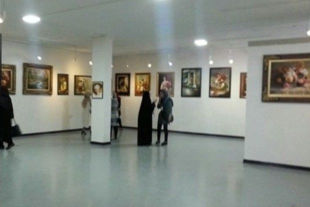 نمایشگاه نقاشی 'رقص مدادها ' در خانه فرهنگ تبریز گشایش یافت