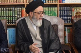 دیدار اهالی فرهنگ و هنر با امام جمعه تبریز