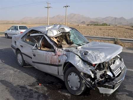 حادثه رانندگی در جاده کازرون - شیراز 2 کشته و 4 مصدوم برجای گذاشت