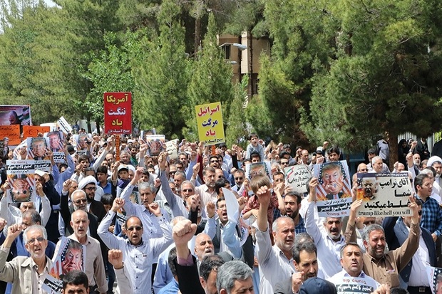مردم اصفهان در حمایت از بیانیه شورای عالی امنیت ملی راهپیمایی کردند