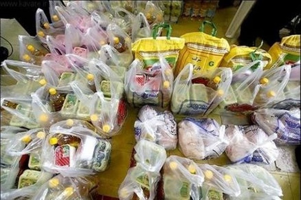 300 سبد کالا بین نیازمندان مهاباد توزیع شد