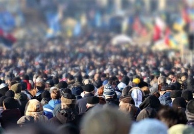 سیاهچاله جمعیتی در کشور از زبان یک مدیر وزارت بهداشت: ما سریع‌ترین کنترل و کاهش جمعیت را در دنیا رقم زدیم! تا شصت سال آینده جمعیت ایران نصف می‌شود/ تورم اثر مشوق‌های فرزندآوری را خنثی می‌کند