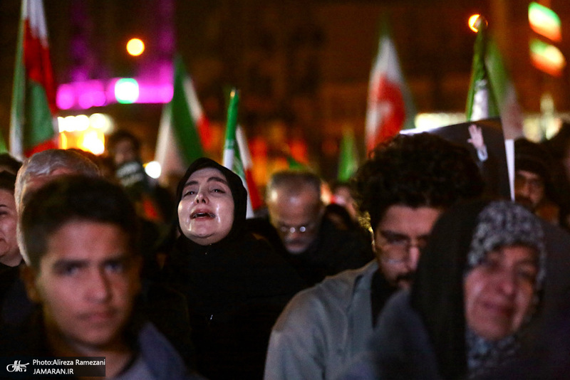 تجمع مردمی در میدان انقلاب اسلامی تهران