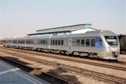 قطار مسافربری با ۷ شتر در شیراز برخورد کرد
