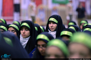 تجدید میثاق دانش آموزان بسیجی و مسئولین سازمان بسیج دانش آموزی با آرمان های حضرت امام(س)