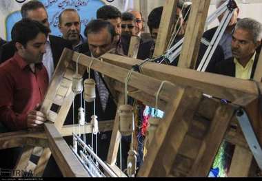 بازگشت به دوران طلایی شالبافی در کرمان** مهدی زین الدینی