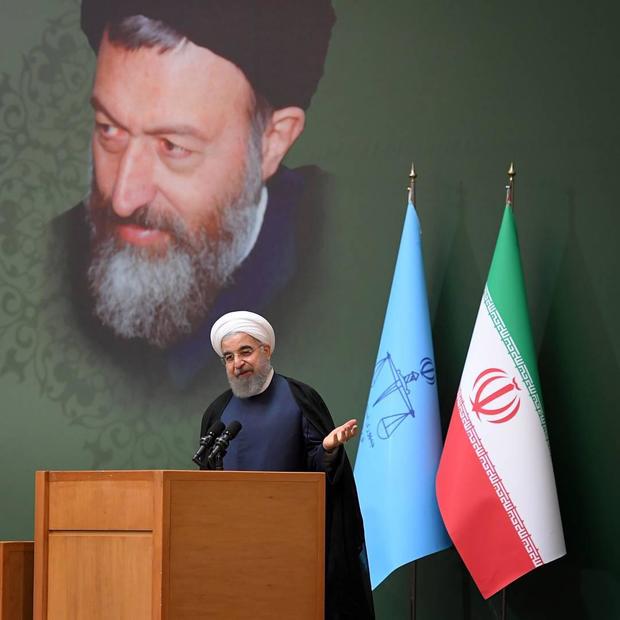 رئیس جمهور روحانی: حق نداریم آبروی مردم را بریزیم یا بدون ادله کافی کسی را احضار یا جلب کنیم
