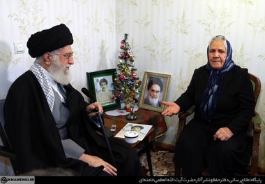 عرض حاجت و توسل به امام زمان (عج)، توسط خانواده مسیحی برای پیدا شدن پیکر شهیدشان
