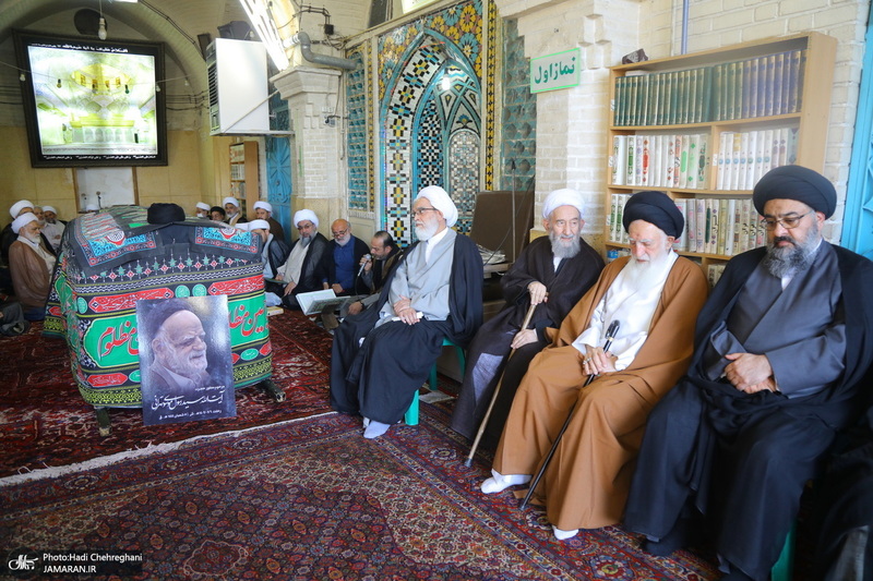 مراسم تشییع پیکر آیت الله موسوی تهرانی (ره)
