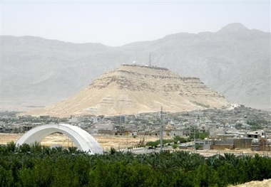 گردشگر فرانسوی گرفتار شده در کوه گراش نجات یافت