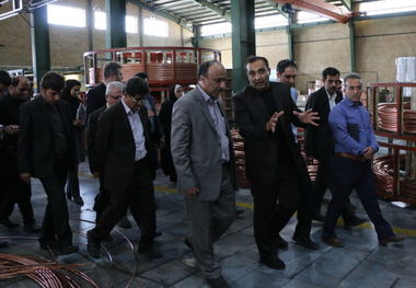 فعالان صنعت آذربایجان‌شرقی ۳ نوبتی کار می‌کنند