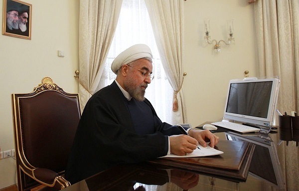 پیام رییس جمهور روحانی در رابطه با زلزله در غرب کشور: دولت با تمام امکانات در کنار آسیب دیدگان خواهد بود