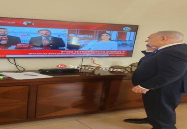 تصویری از نتانیاهو همزمان با فرایند تبادل اسرا