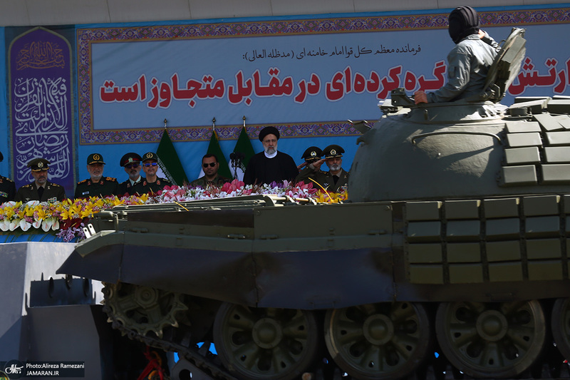 مراسم رژه روز ارتش در جوار حرم مطهر امام خمینی (س) - 2