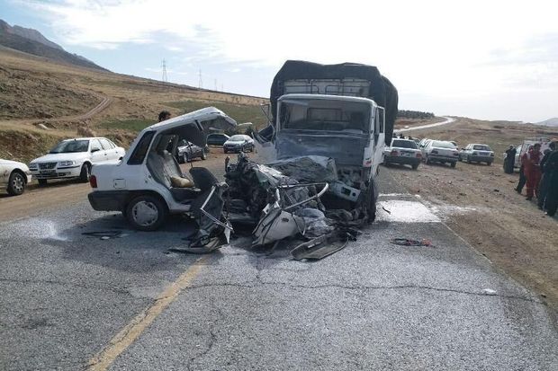 تصادف در جاده گچساران به شیراز پنج کشته برجای گذاشت