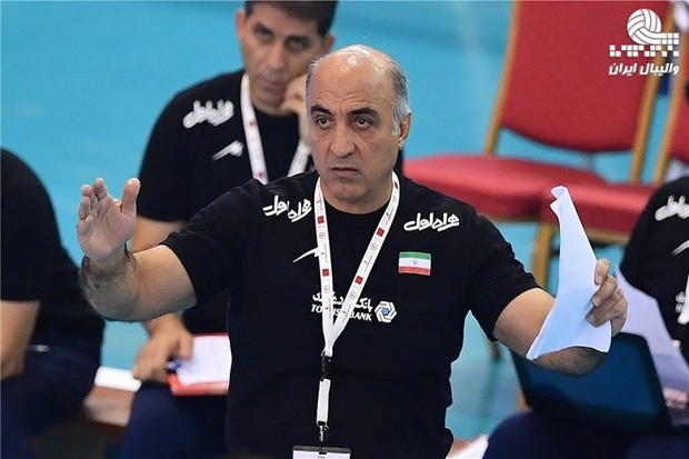 تیم آینده ساز والیبال ایران از سوی فدراسیون حمایت شود