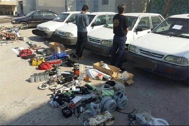 2 سارق لوازم و قطعات خودرو در بویین زهرا دستگیر شدند
