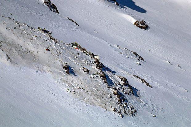 کوهنورد اعزامی: شناسایی پیکر جانباختگان سقوط هواپیما بسیار مشکل است