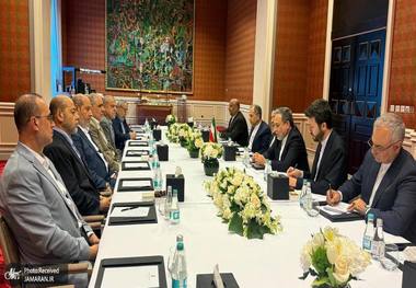 جلسه عراقچی با اعضای حماس در قطر + عکس