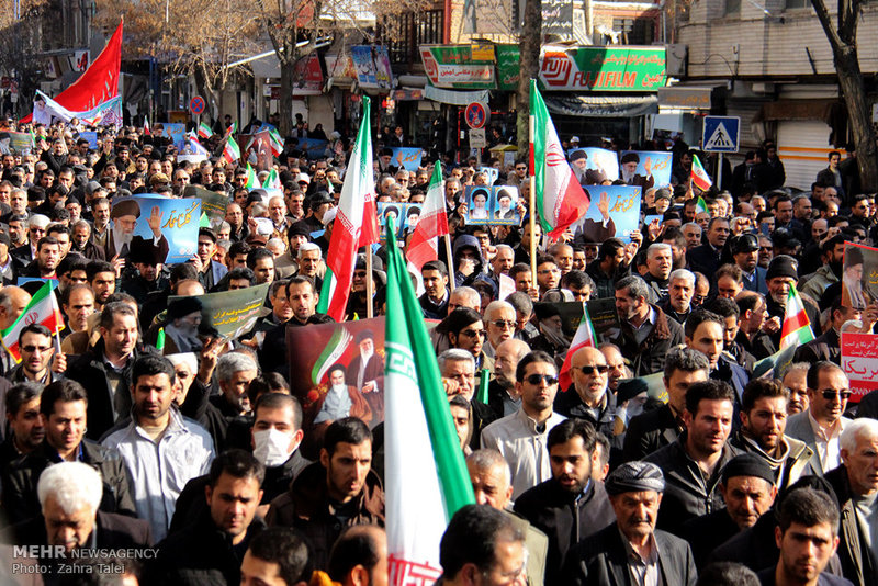 تجمع و راهپیمایی مردمی در اعتراض به آشوب های اخیر در استان ها 