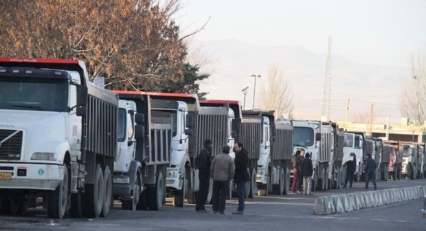 نباید بستر سوء استفاده از مطالبات کامیونداران فراهم شود
