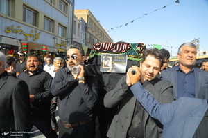 مراسم تشییع آیت الله موسوی تبریزی (ره)