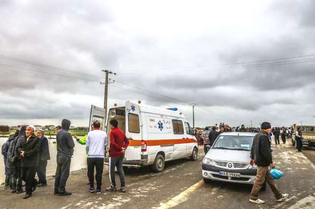 حادثه دیدگان قایق در گمیشان به مراکز درمانی منتقل شدند
